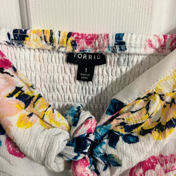 Torrid Multicolor Floral Knot dress - Picture 3 of 4